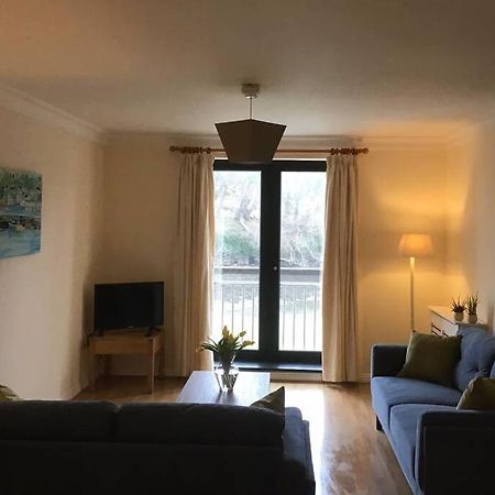Waterfront Apartment Completely Refurbished เวสต์พอร์ต ภายนอก รูปภาพ